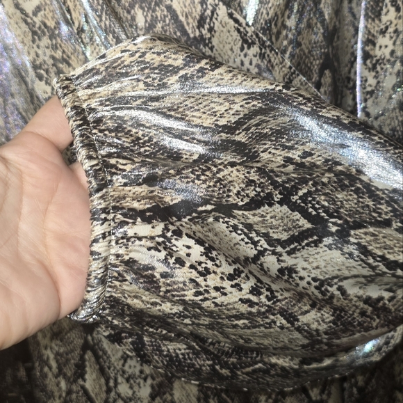 Ava & Viv Long Sleeve Snake Print Dress - Picture 5 of 6